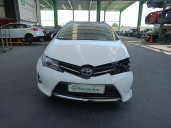 toyota auris (_e18_) del año 2014