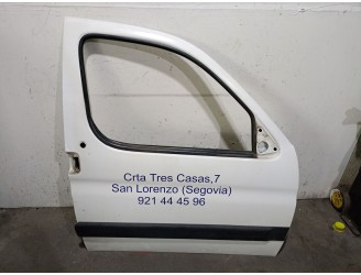 FRONT RIGHT DOOR 9004W2 9004W2 