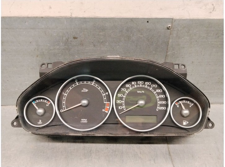 Replacement instrument cluster for Jaguar X-Type I (X400) 2.0 D OEM IAM reference 4S4F10849JE C2S38993 