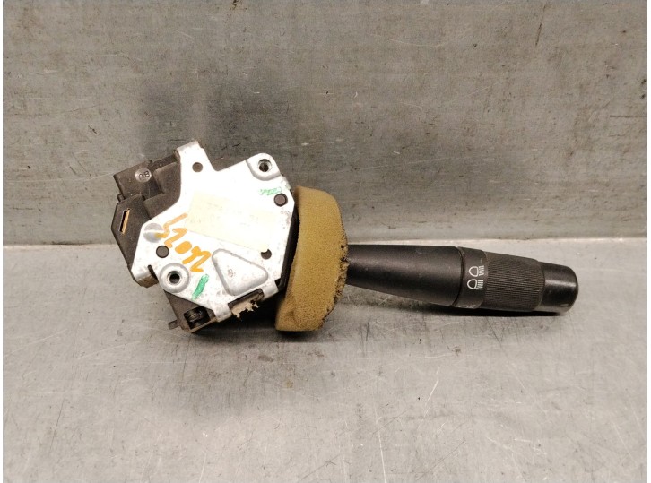 Recambio de mando luces para peugeot 205 ii (20a/c) 1.1 referencia OEM IAM 33614551 