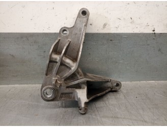 Replacement engine mount for Opel Astra J (P10) 1.6 (68) OEM IAM reference 13248663 684253