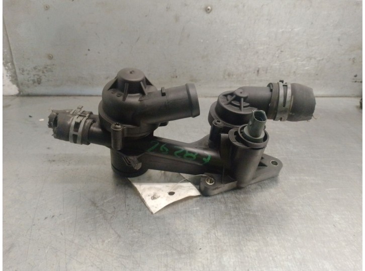 Recambio de termostato para volkswagen tiguan (5n_) 1.4 tsi 4motion referencia OEM IAM 03C121111P 03C121111P 