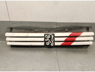 Recambio de rejilla delantera para peugeot 205 ii (20a/c) 1.1 referencia OEM IAM 9253108580 