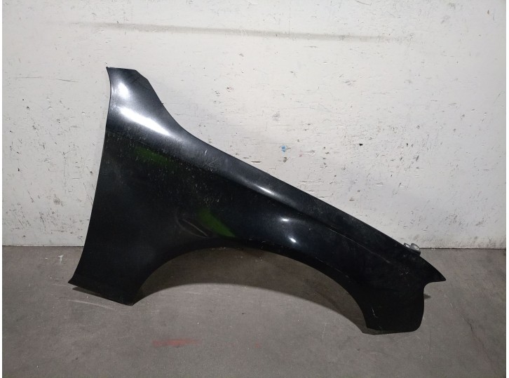 Recambio de aleta delantera derecha para audi a4 b8 (8k2) 2.0 tdi referencia OEM IAM 8K0821106A 8K0821106A