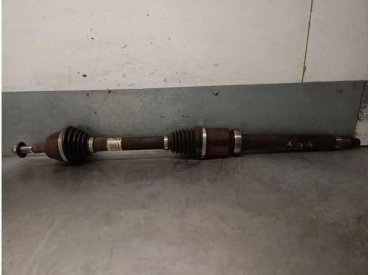 Recambio de transmision delantera derecha para ford focus iii 1.6 tdci referencia OEM IAM AV613B436CD 2459534 