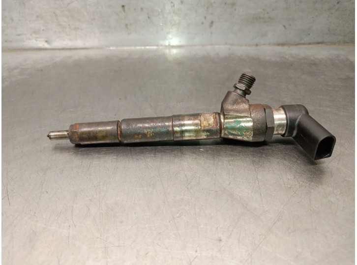 Recambio de inyector para renault scénic iii (jz0/1_) 1.5 dci referencia OEM IAM 160008212R 