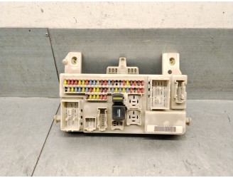RELAY / FUSE BOX 4M5T14A073DC 