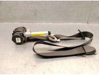 FRONT LEFT SEATBELT MR651802 MR140277 