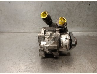 Replacement power steering pump for Volkswagen Passat B5 (3B2) 1.9 TDI OEM IAM reference 8D0145155Q 8D0145156K 7691955185