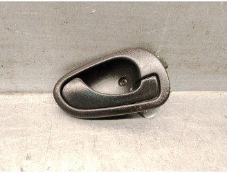 RIGHT FRONT INTERIOR DOOR HANDLE MR288396 