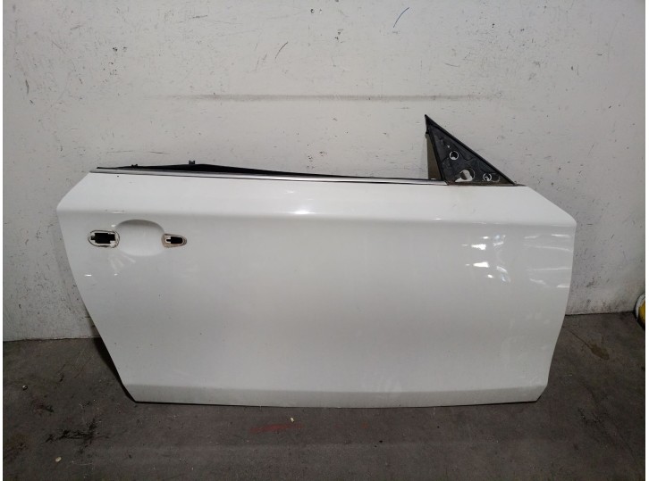 Replacement front right door for BMW 1 Convertible (e88) 118 i OEM IAM reference 41515A2A378 41515A2A378 