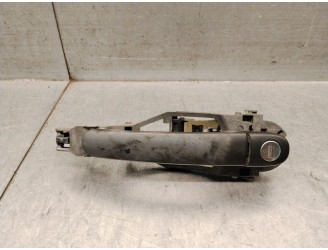 FRONT LEFT EXTERIOR DOOR HANDLE 1U0837885 3B0837205G 