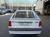 opel kadett e hatchback (t85) del año 1990
