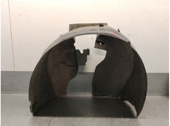 Replacement front right wheel arch for Citroën C4 I (LC_) 1.6 16V OEM IAM reference 9658939480 7136EV 