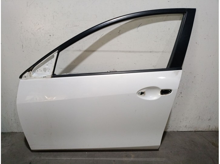 Replacement front left door for Mazda 3 (BL) 1.6 MZ-CD (BL14) OEM IAM reference BBN959031 BBN959031 