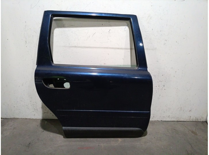 Recambio de puerta trasera derecha para volvo v70 ii (285) 2.4 t referencia OEM IAM 30649494 30649494 