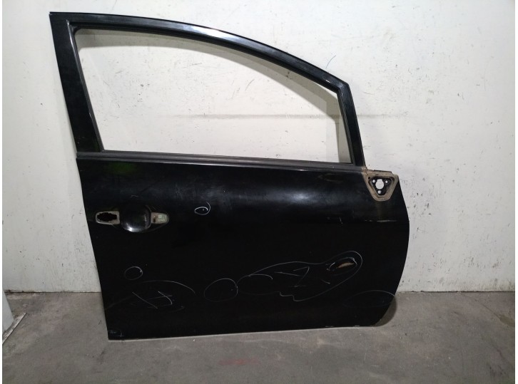 Replacement front right door for Toyota Auris (_E15_) 1.4 D-4D (NDE150_) OEM IAM reference 6711102130 6711102130 