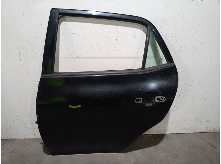 Replacement rear left door for Toyota Auris (_E15_) 1.4 D-4D (NDE150_) OEM IAM reference 6700402260 6700402260 