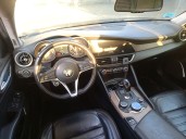 alfa romeo giulia (952_) del año 2017