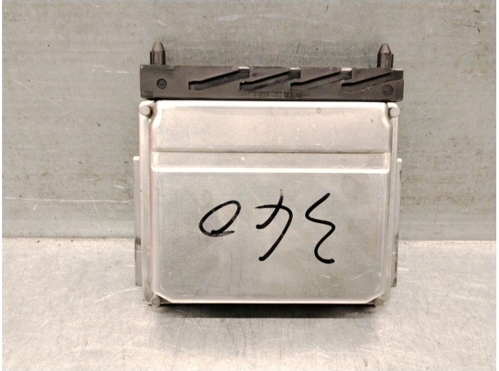 Replacement engine ECU for Volvo V70 II (285) 2.4 T OEM IAM reference 08627757A 0261207392