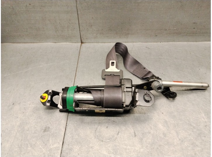 Replacement front right seat belt for Volvo V70 II (285) 2.4 T OEM IAM reference 8626240 30730930 