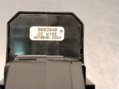 Replacement front left window switch for Volvo V70 II (285) 2.4 T OEM IAM reference 8682949 9193383 