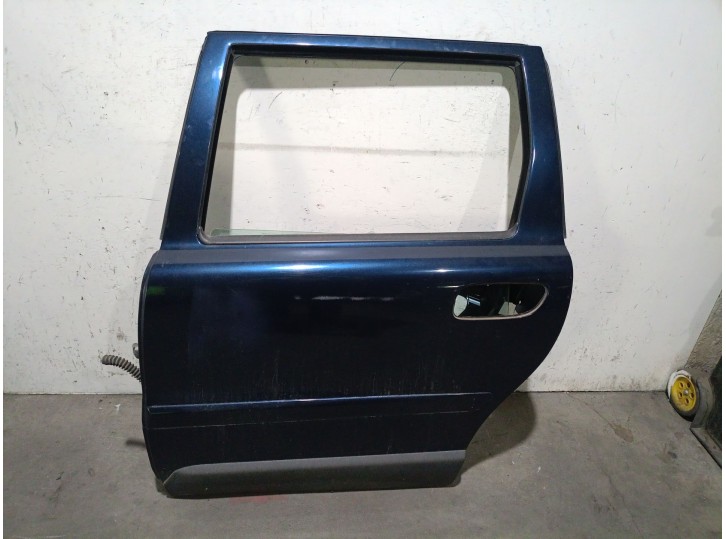Recambio de puerta trasera izquierda para volvo v70 ii (285) 2.4 t referencia OEM IAM 30649493 30649493 