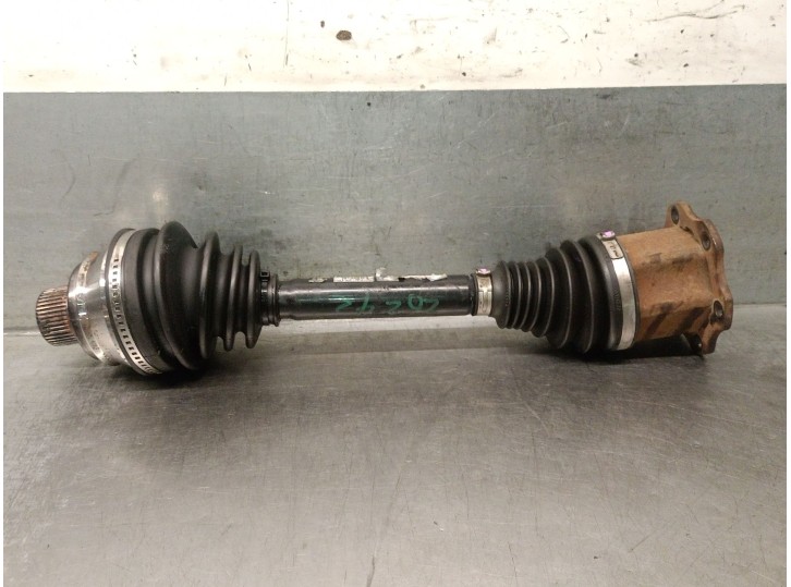Replacement front left driveshaft for Audi A4 B8 (8K2) 2.0 TDI OEM IAM reference 8K0407271Q 8K0407271Q 
