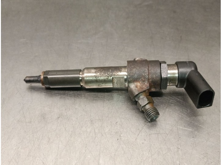 Replacement injector for Citroën C2 (JM_) 1.4 HDi OEM IAM reference 9663429280 