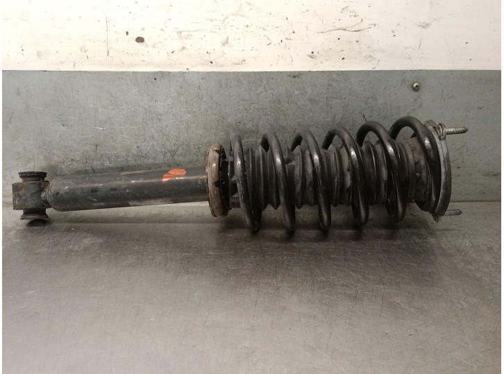 Replacement front left shock absorber for Citroën C5 III (RD_) 2.0 HDi 140 OEM IAM reference 9682475580 520848 03071000
