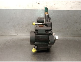 Replacement injection pump for Citroën C5 III (RD_) 2.0 HDi 140 OEM IAM reference 9656391680 1920LP 9424A110A