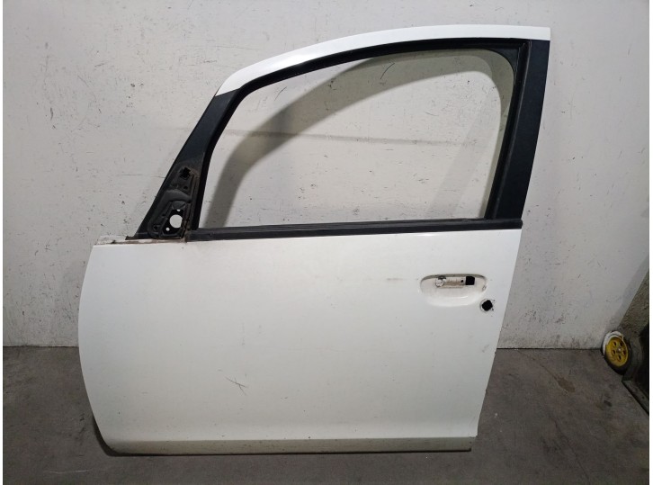 Replacement front left door for Mitsubishi Colt VI (Z3_A, Z2_A) 1.1 (Z31A, Z32A) OEM IAM reference 5700A625 5700A62