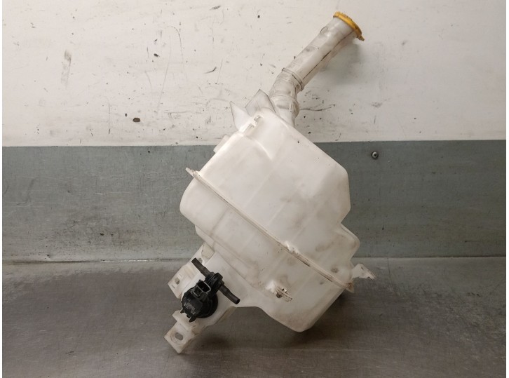 Recambio de deposito limpia para mazda 3 (bl) 1.6 mz-cd (bl14) referencia OEM IAM BBM467480 BBN967480A 