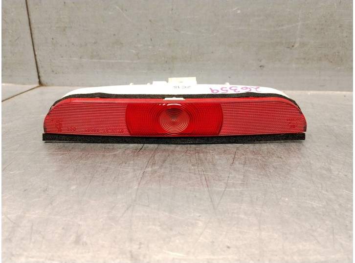 Replacement center brake light for Mazda 3 (BL) 1.6 MZ-CD (BL14) OEM IAM reference BBN751580A BBN751580A 