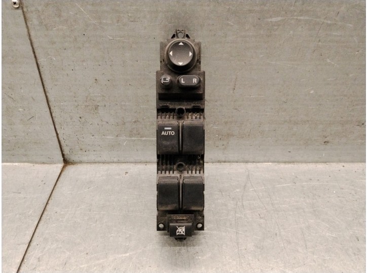 Replacement front left window switch for Mazda 3 (BL) 1.6 MZ-CD (BL14) OEM IAM reference BEK666350 