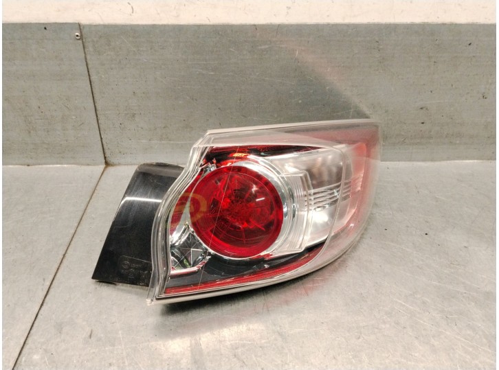 Replacement rear right tail light for Mazda 3 (BL) 1.6 MZ-CD (BL14) OEM IAM reference BCW751150 BCW851150D 