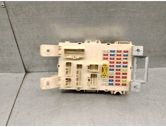 RELAY / FUSE BOX 919501J030 