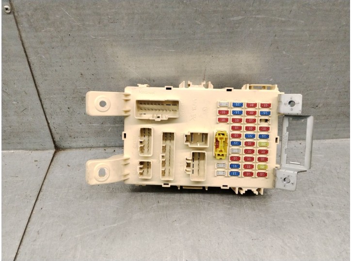 Replacement relay / fuse box for Hyundai i20 I (PB, PBT) 1.2 OEM IAM reference 919501J030 