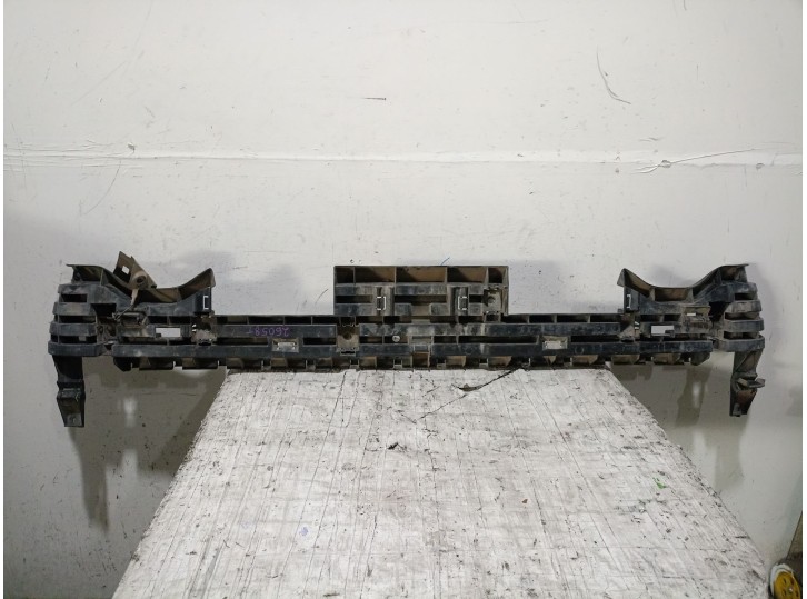 Replacement rear bumper reinforcement for Volvo V70 II (285) 2.4 T OEM IAM reference 8693633 8693633 