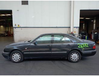 mercedes-benz clase e (w210) del año 1995