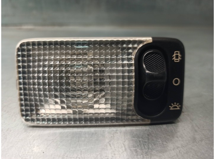 Replacement interior light for Toyota Aygo (_B1_) 1.0 (KGB10_) OEM IAM reference 812400H010A0 