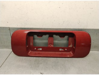 Recambio de portamatriculas para nissan maxima (ba4) 3.5 referencia OEM IAM 848107Y000 