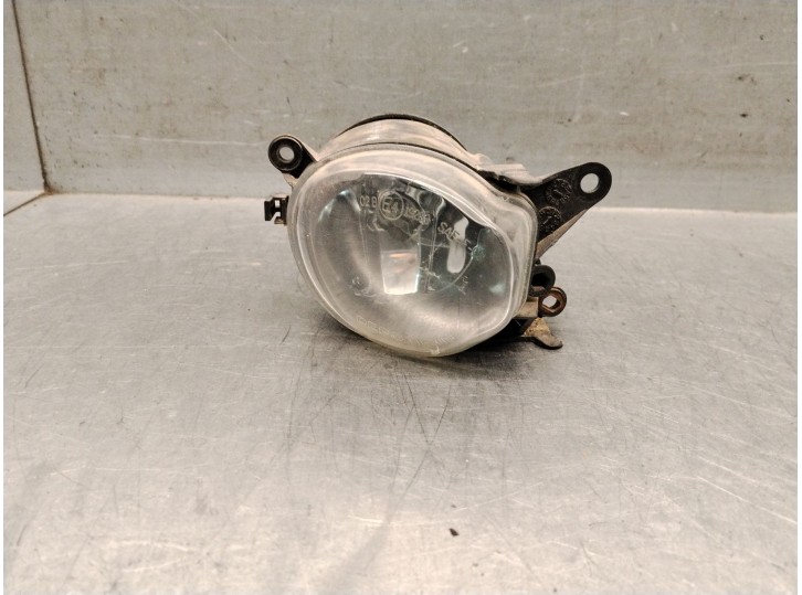 Recambio de faro antiniebla derecho para audi a4 b5 avant (8d5) 1.9 tdi referencia OEM IAM 8D0941700B 8D0941700B 
