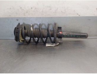 Replacement left front shock absorber for Renault Megane II coupé-cabriolet (em0/1_) 2.0 OEM IAM reference 8200362635 8