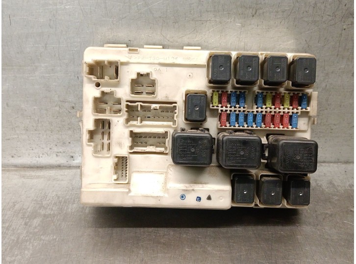 Replacement relay / fuse box for Nissan Maxima (BA4) 3.5 OEM IAM reference 284B77Y020 284B77Y020 
