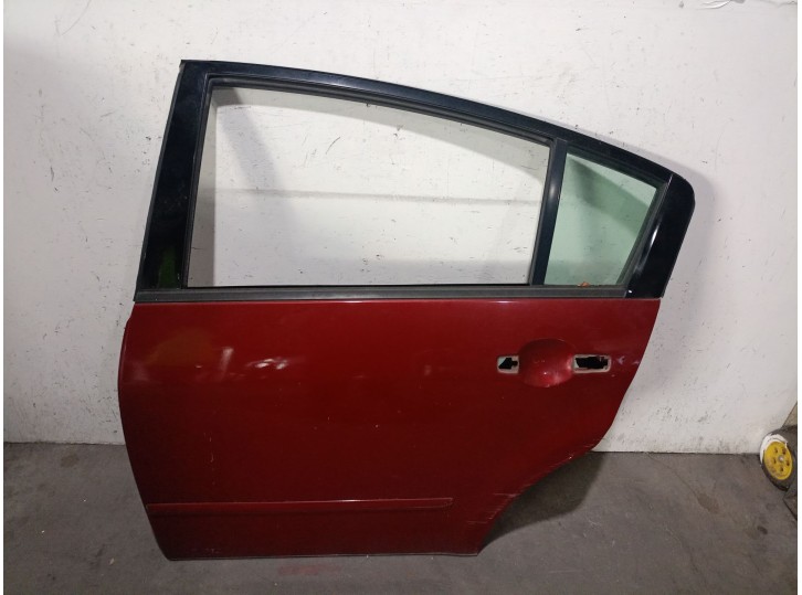 Recambio de puerta trasera izquierda para nissan maxima (ba4) 3.5 referencia OEM IAM 821017Y030 821017Y030 
