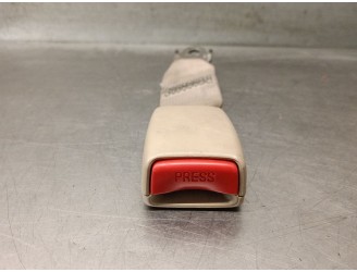 ENGANCHE CINTURON TRASERO CENTRAL 88842ZA080 88842ZA080 