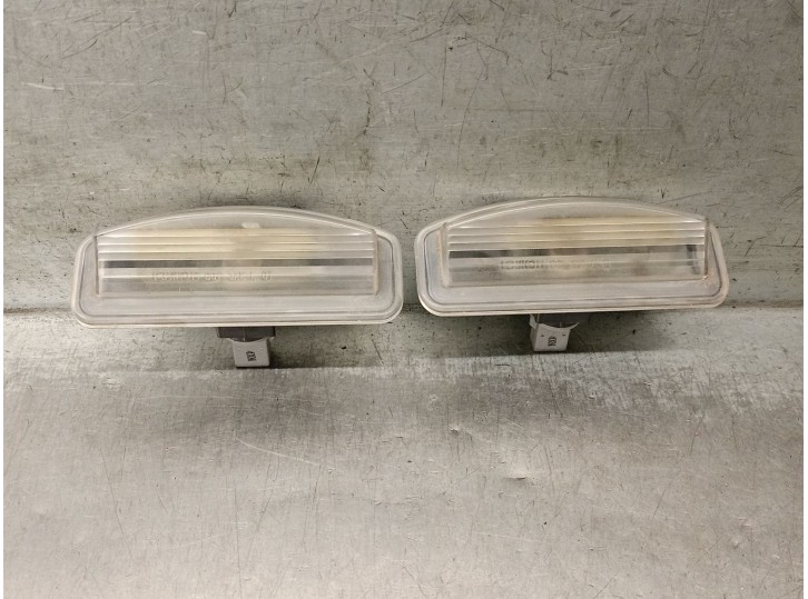 Recambio de piloto matricula para nissan maxima (ba4) 3.5 referencia OEM IAM 265107Y000 265107Y000 