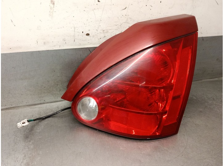 Recambio de piloto trasero derecho para nissan maxima (ba4) 3.5 referencia OEM IAM 265207Y025 265207Y025 