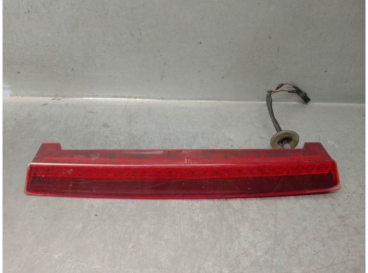 Recambio de luz central de freno para seat leon (1m1) 1.9 tdi referencia OEM IAM 6L6945097D 